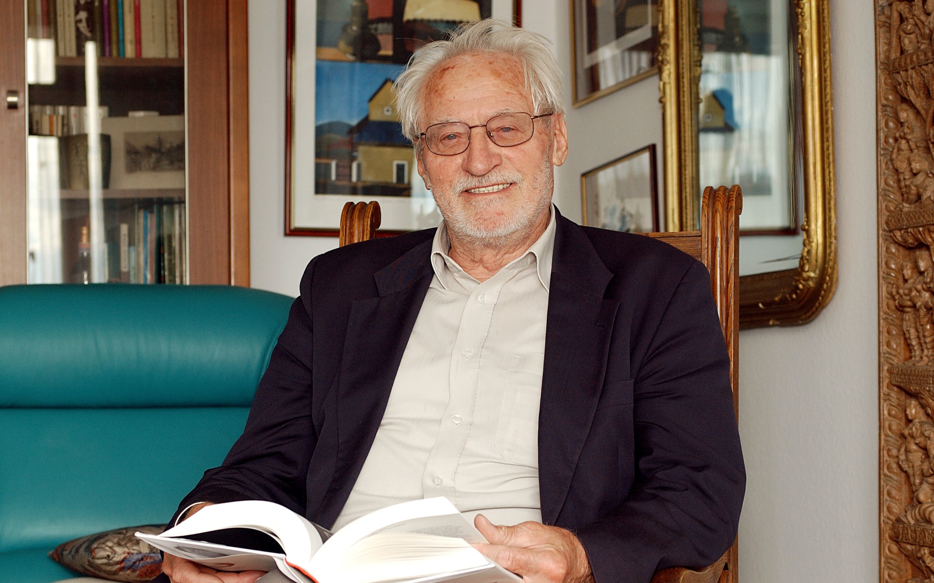 Tone Pavček