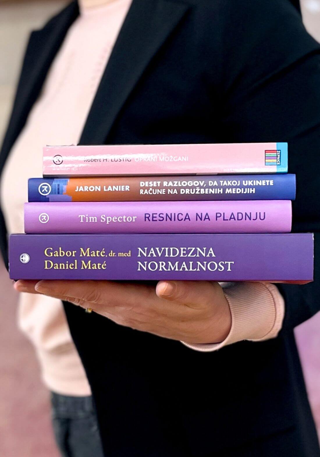 Vas zanima več?