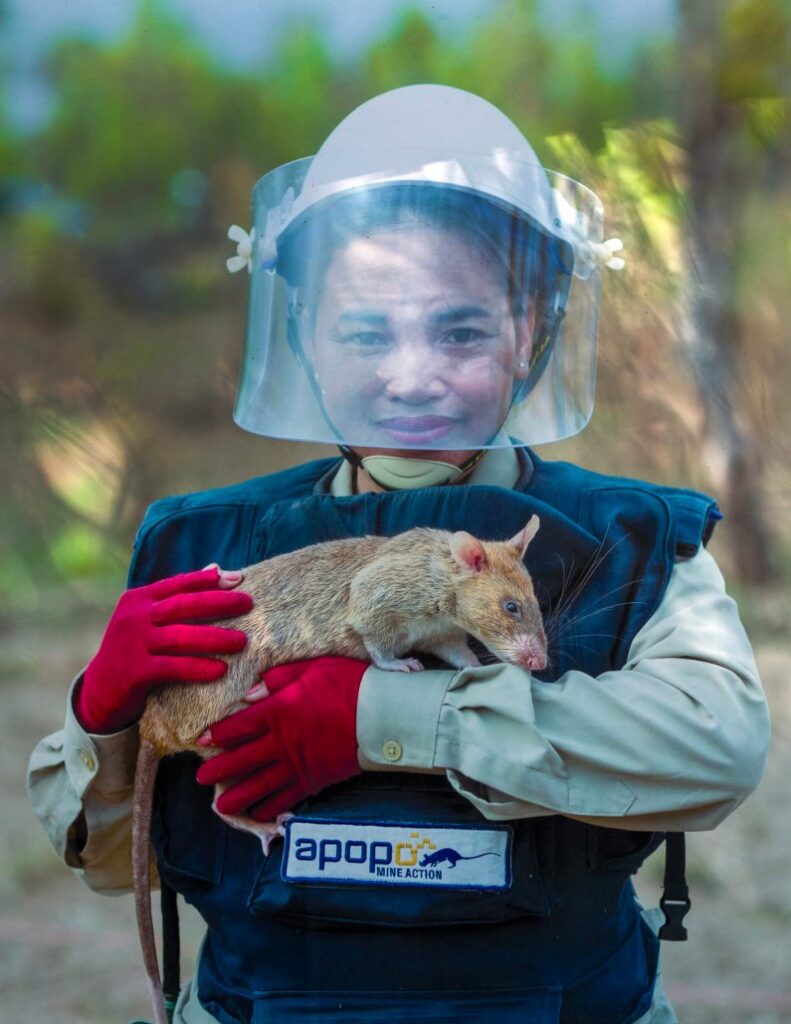Apopo01